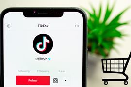 Vì sao người Việt thích mua hàng online trên TikTok?