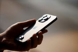 Chuyện gì đang xảy ra với Apple: Vốn hoá bốc hơi 200 tỷ USD trong 2 ngày, iPhone liên tiếp nhận tin xấu