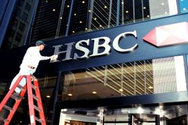 Việt Nam hấp dẫn nhà đầu tư nước ngoài bởi nền kinh tế kiên cường và mức lương cạnh tranh