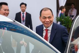 Bước đi đầu tiên của VinFast sau khi tỷ phú Phạm Nhật Vượng ngồi ghế CEO: Ký MoU đầu tư nhà máy xe điện và pin tại Ấn Độ quy mô lên tới 2 tỷ USD, khởi công ngay 2024