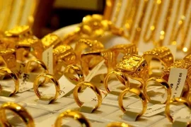 Giá vàng SJC, giá vàng nhẫn hôm ngay ngày 15/10