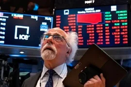 Phiên 22/10: Khối ngoại tiếp chuỗi "xả hàng", tâm điểm Diamond ETF