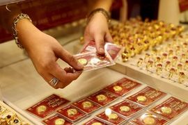 Giá vàng như lên đồng, từ đầu năm đến nay đã tăng 22 triệu đồng/lượng
