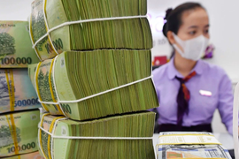 Tiền gửi của người dân vào hệ thống ngân hàng vừa lập kỷ lục chưa từng có