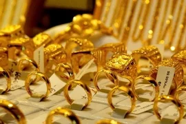 Giá vàng lao dốc, vàng miếng SJC "một mình một hướng" bất chấp xu thế