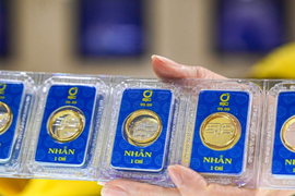 Vàng nhẫn bất ngờ quay đầu tăng giá mạnh, vàng SJC dứt đà giảm