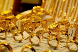 Giá vàng SJC, giá vàng nhẫn ngày 18/11: Vọt tăng ngay khi mở cửa