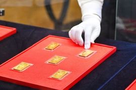 Giá vàng đồng loạt giảm, vàng miếng SJC còn 85,3 triệu đồng/lượng