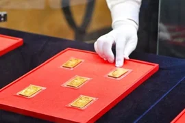 Giá vàng đồng loạt giảm, vàng miếng SJC còn 85,3 triệu đồng/lượng