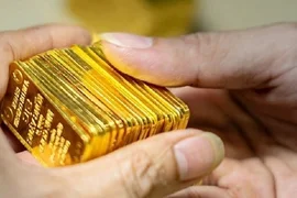 Vàng miếng SJC "bốc hơi" hơn 1 triệu đồng  mỗi lượng