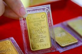 Công ty SJC bất ngò tăng giá mua vào vàng miếng thêm 500 nghìn đồng/lượng