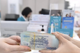 Ngân hàng điều chỉnh lãi suất cho vay năm 2025 như thế nào?