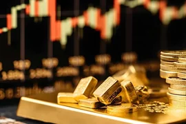 Giá vàng diễn biến trái chiều, vàng miếng SJC neo mức 85,5 triệu đồng/lượng