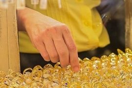 Giá vàng SJC, giá vàng nhẫn hôm nay ngày 4/12