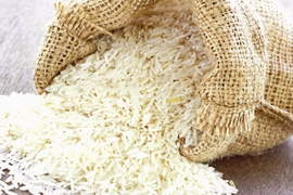 Xuất khẩu gạo Việt Nam tăng mạnh khi thế giới lo ngại cơn 'sốt' giá không sớm hạ nhiệt
