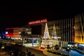 Vincom Retail đang kinh doanh ra sao trước khi Vingroup bất ngờ thoái vốn?