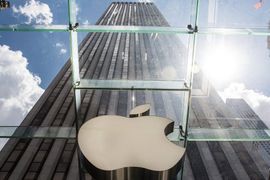 Apple, Google đồng loạt bị kiện vì độc quyền tại Mỹ và châu Âu