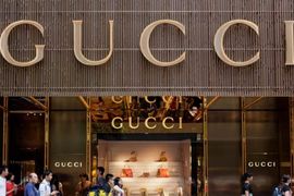 Nỗi lo 'Gucci' lây lan ra toàn ngành hàng xa xỉ toàn cầu