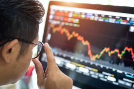 Mirae Asset: “Dư địa tăng của VN-Index thu hẹp khi tiệm cận vùng PE trung bình 10 năm”