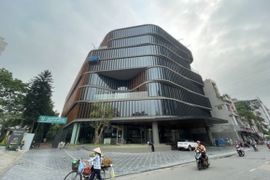 Cải thiện nguồn cung, giá thuê văn phòng của Hà Nội có hấp dẫn hơn Thành phố Hồ Chí Minh?