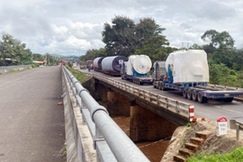 Chậm tiến độ hơn 6 năm, nhận 14 văn bản từ Bộ GTVT, vẫn chưa có mặt bằng làm cầu 110 trên QL 14