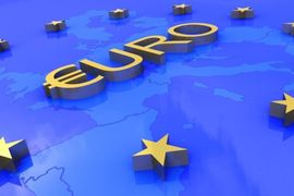 ECB lần đầu phát đi thông điệp mạnh mẽ về việc chuẩn bị hạ lãi suất cơ bản