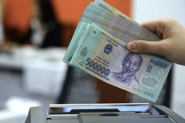 Bộ Tài chính đề xuất tiếp tục giảm từ 10-50% đối với 36 khoản phí, lệ phí