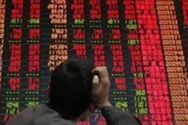 Chứng khoán rực lửa phiên cuối tuần, VN-Index "bốc hơi" gần 14 điểm