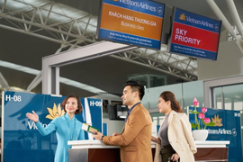 "Hạ nhiệt" giá vé máy bay chặng nội địa