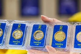 Áp lực chốt lời, giá vàng nhẫn quay đầu giảm
