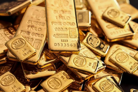 Chuyên gia tiết lộ bí mật "động trời": Trung Quốc vẫn âm thầm mua vàng, đang nắm giữ hơn 5.000 tấn trong kho dự trữ
