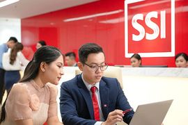 Con trai Chủ tịch SSI bán ra cổ phiếu, ai là người mua vào?