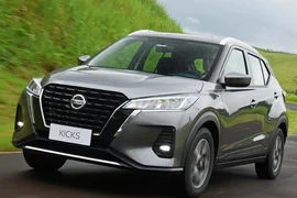 Ô tô tiết kiệm xăng nhất Việt Nam bất ngờ thủng đáy tại đại lý, giảm giá đậm tới 240 triệu đồng