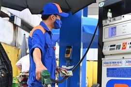 Giá xăng xuống dưới 20.000 đồng/lít: Điều gì đã xảy ra trong 3 năm qua?