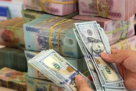 Tỷ giá giảm mạnh, kỳ vọng NHNN sẽ mua vào USD, tăng cung VND cho thị trường