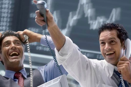 Khối ngoại đẩy mạnh "gom hàng" trong phiên VN-Index tăng gần 20 điểm, tung gần 400 tỷ đồng mua ròng hai mã chứng khoán