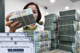 Nóng cuộc đua ngân hàng bán trái phiếu lãi suất cao hơn gửi tiết kiệm