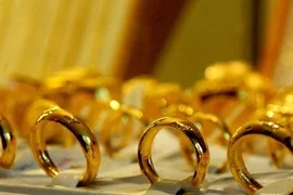 “Tiếc đứt ruột” vì không mua vàng nhẫn từ sớm, bây giờ có nên đầu tư khi giá đã lên 81 triệu đồng/lượng?