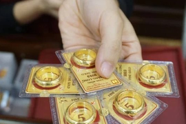 Khoảng cách giá vàng nhẫn và vàng miếng SJC chỉ còn 50.000 đồng/lượng