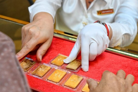Giá vàng đi ngang trong phiên giao dịch đầu tuần
