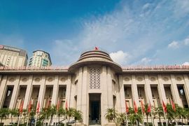 USD vẫn quá mạnh, nhiều tổ chức dự báo NHNN sẽ tăng lãi suất điều hành trong năm 2025