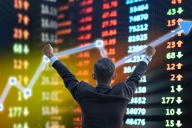 Loạt cổ phiếu REE, SIP, TCH và YEG được "gom" mạnh, tăng kịch trần trong ngày VN-Index tích lũy thêm hơn 10 điểm