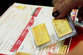 Vàng miếng SJC tiếp đà tăng giá, vượt 92 triệu đồng/lượng
