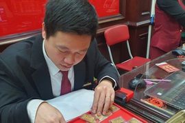Giá vàng miếng SJC lập đỉnh mới