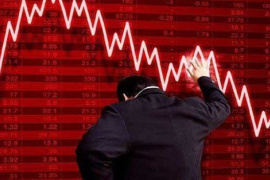 Cổ phiếu FPT tiếp tục bị bán tháo mạnh, VN-Index “bốc hơi” thêm hơn 6 điểm