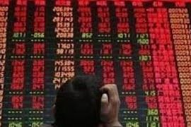 Thị trường chứng khoán rực lửa, VN-Index “bốc hơi” hơn 7 điểm