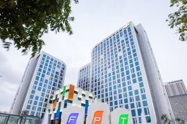 Cổ phiếu FPT giảm kịch sàn trong ngày VN-Index “bốc hơi” hơn 17 điểm