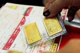 Ngược chiều giá vàng thế giới, vàng SJC trong nước tăng thêm 2 triệu đồng mỗi lượng