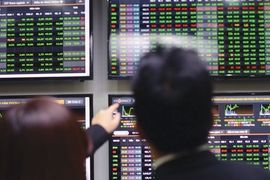 Cổ phiếu GEX tiếp đà “thăng hoa”, VN-Index thoát hiểm phút cuối