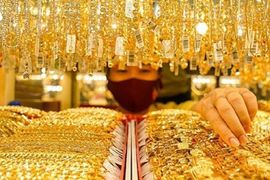 Giá vàng bật tăng trở lại